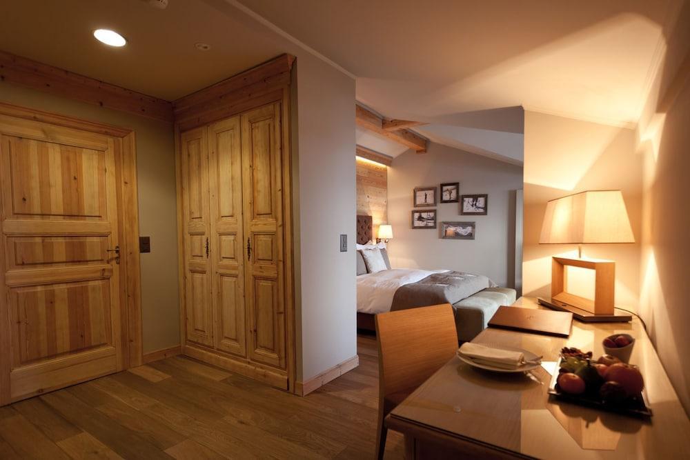 Hotel Royal Crans-Montana Exterior photo