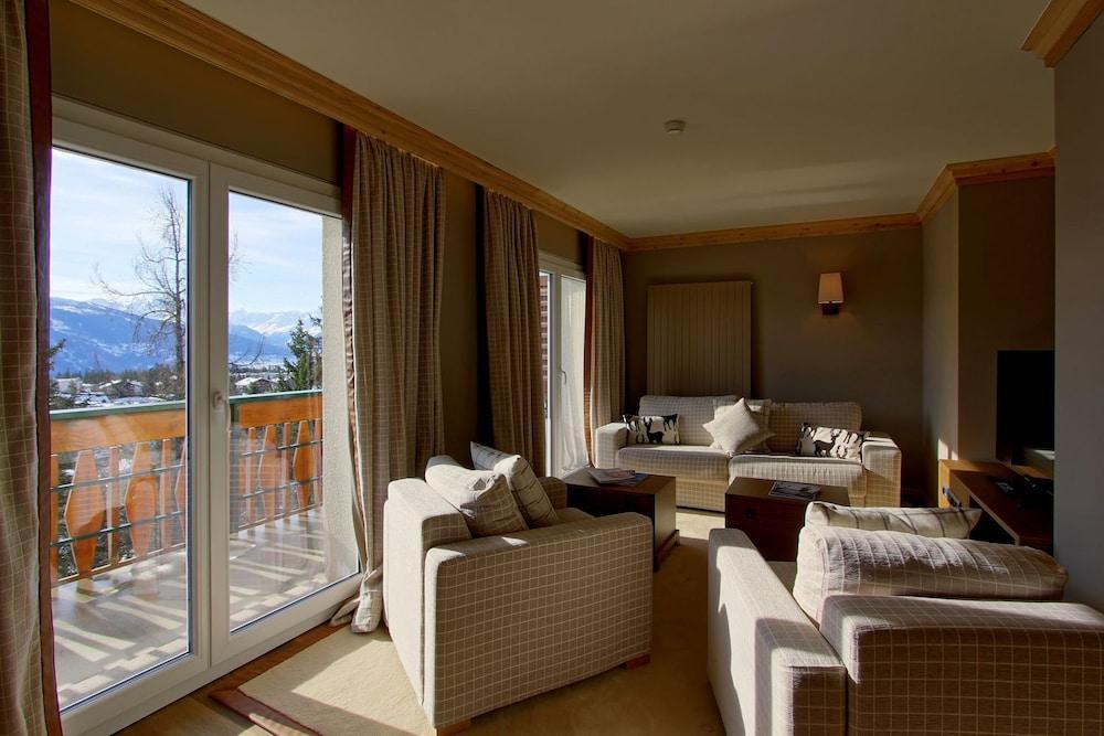 Hotel Royal Crans-Montana Exterior photo
