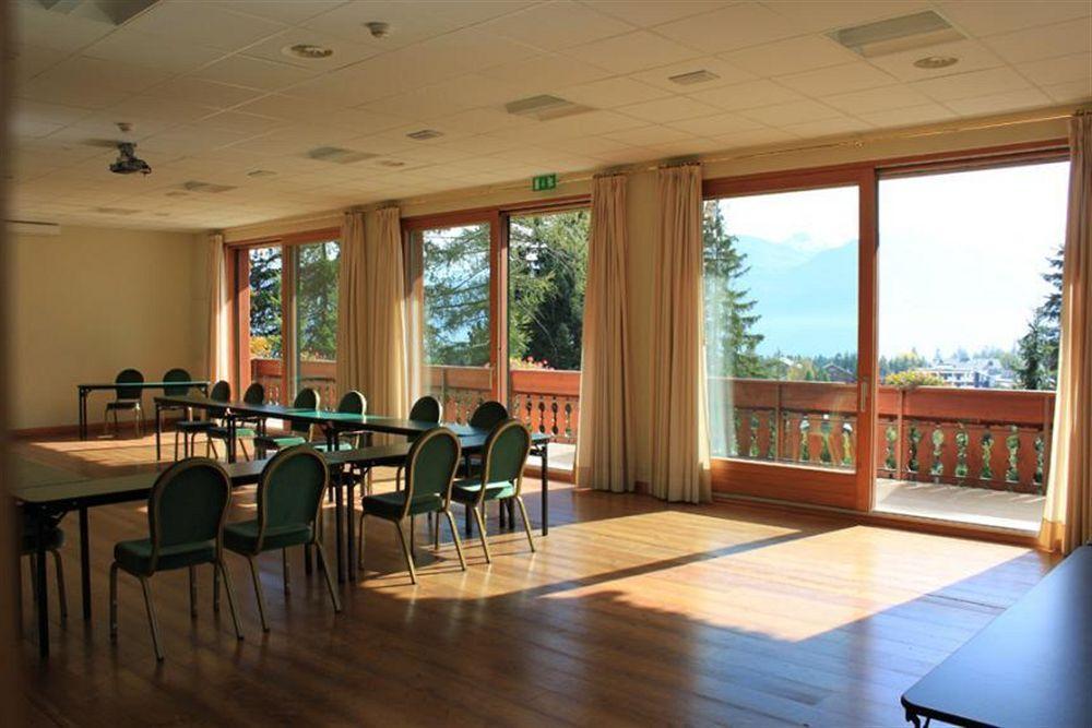 Hotel Royal Crans-Montana Exterior photo