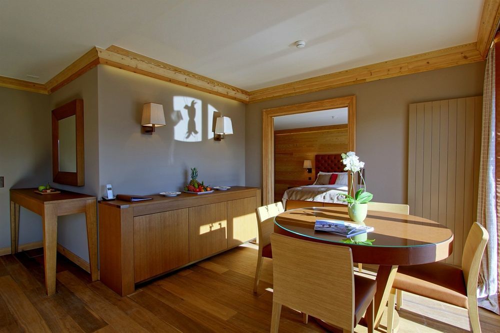 Hotel Royal Crans-Montana Exterior photo